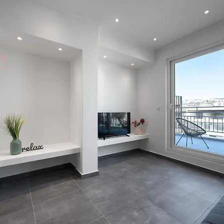 V1 & Apartments, Nilie Hospitality Mgmt