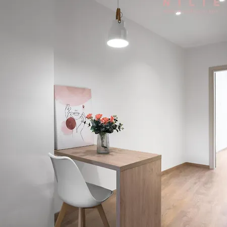 V1 & Apartments, Nilie Hospitality Mgmt