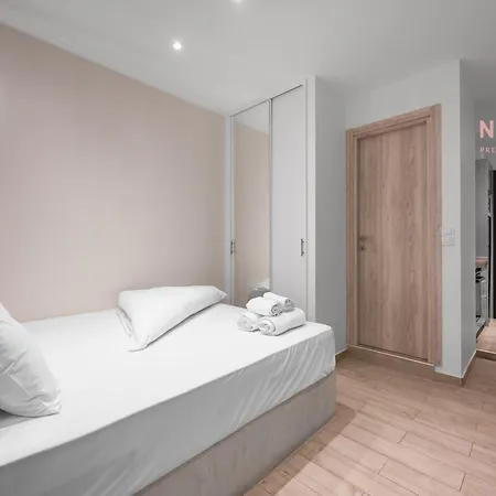 V1 & Apartments, Nilie Hospitality Mgmt Apartment